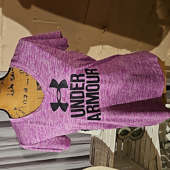 Under Armour Tops - Under Armour Womens Size Small Dri Fit Tee in Purple and Black